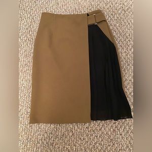 Like new. Confortable and stylish.